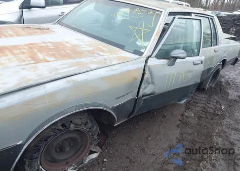 1983 Pontiac Parisienne z USA, uszkodzony, nr VIN 2G7AL69H2D1723817